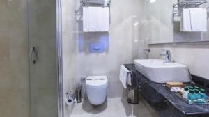 هتل ATRO HOTEL استانبول سرويس بهداشتي و حمام