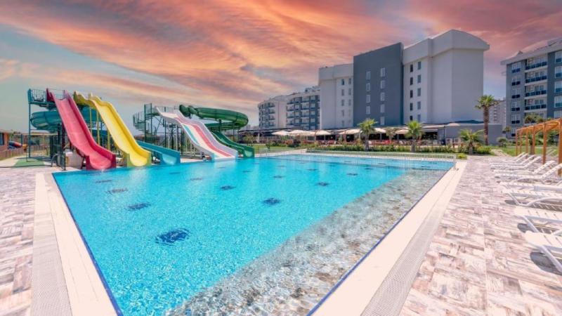 هتل Royal Towers Lara آنتالیا ساير