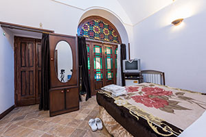 اتاق یک تخته هتل سنتی رز یزد