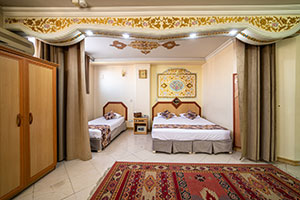 اتاق سه تخته هتل صفوی اصفهان 1