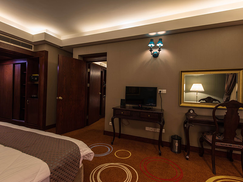 اتاق یک تخته هتل بزرگ شیراز