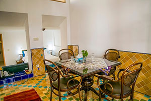 اتاق دو تخته طاووس هتل سنتی کریاس اصفهان 2