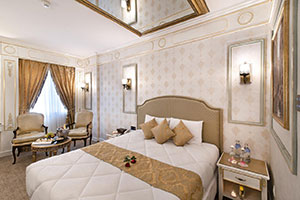 اتاق دبل کلاسیک هتل قصر مشهد
