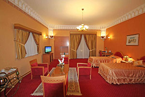 سوئیت معمولی هتل عباسی اصفهان