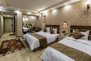 اتاق سه تخته هتل ونوس اصفهان 2