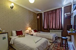 اتاق دو تخته توئین هتل زنده رود اصفهان