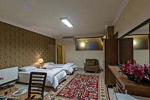 سوئیت یک خوابه دو نفره هتل زنده رود اصفهان