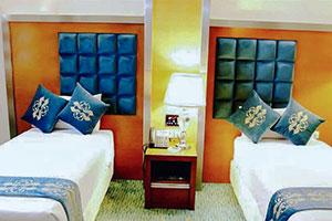 اتاق دو تخت توئین رو به باغ هتل لیپار چابهار