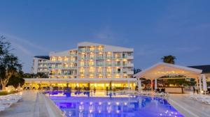 هتل Falcon Antalya نماي بيروني