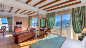 هتل Porto Bello Antalya Senior Suite