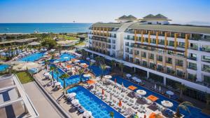 هتل Port Nature Luxury Resort Hotel & Spa آنتالیا نماي بيروني