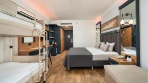 هتل Alva Donna Exclusive Hotel & Spa آنتالیا سه تخت