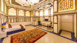 هتل سنتی کاخ سرهنگ اصفهان شکم دریده 202(vip)