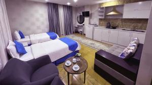 هتل عجم آزاد شهر سوییت یک خواب