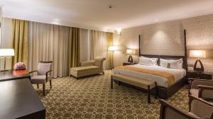 هتل اسپیناس پالاس تهران رویال فمیلی روم  بالکن دار برای دو نفر(طبقات4تا9)