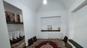 اقامتگاه بوم گردی عمارت سنتی شاباز ورزنه اصفهان اتاق شماره 2 