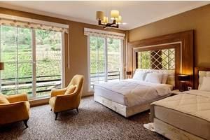 اتاق دو تخت توئین رویال رو به محوطه هتل رسپینا لاهیجان