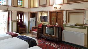 هتل سنتی یاس اصفهان سه تخت مستر 