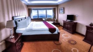 هتل بزرگ شیراز دو تخت دبل