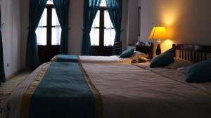 هتل سنتی لاله یزد سوئیت یک خواب پنج دری برای 5 نفر