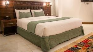 هتل وکیل شیراز دو تخت دبل