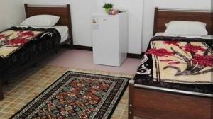 اقامتگاه سنتی آمیرزا کاشان دو تخت بدون سرویس بهداشتی