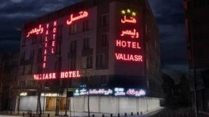 هتل ولیعصر تهران نماي بيروني