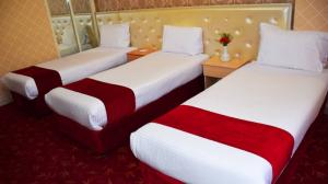 هتل آزادی تهران سه تخت رویال