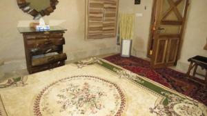اقامتگاه سنتی هما تبریز سوئیت یک خواب صخره ای دو تخت (بدون جکوزی)