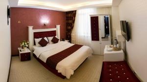 هتل داریوش بجنورد دبل اکونومی (یک تخت)