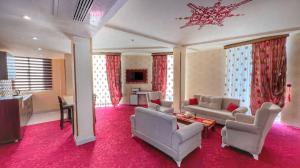 هتل قصر شاهرود سوئیت رویال یک خوابه