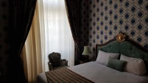 هتل پارسیان آزادی رامسر دو تخت برای یک نفر