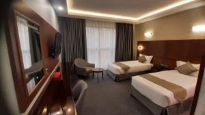 هتل ریتز تهران  سه تخت فمیلی روم