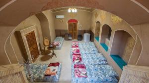 اقامتگاه سنتی امیر السلطنه کاشان اتاق حوضخانه 1 برای پنج نفر