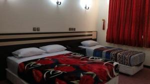 هتل آپارتمان ایرانیکا(مهر اصل) اهواز سوئیت سه تخت