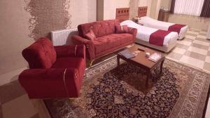 هتل آپارتمان آسام کرمان سوئیت یک خواب چهار تخت