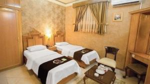 هتل زهره اصفهان دو تخت توئین