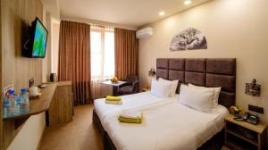 هتل Median Hotel City Center ایروان double