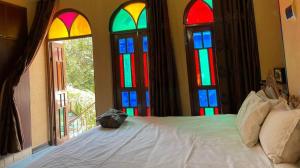 هتل سنتی نیایش شیراز دو تخت دبل