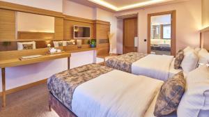 هتل آترو استانبول - Atro Hotel Standard Quadruple Room