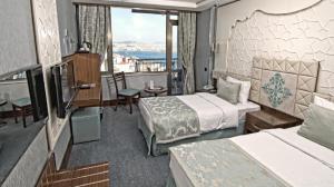 هتل گرند استار بوسفورس استانبول - Grand Star Bosphorus Superior Sea View with Balcony