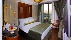 هتل تکسیم استار استانبول - Taksim Star Hotel Penthouse Suite with Taksim Square View