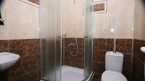 سرویس بهداشتی و حمام