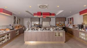هتل Double tree by hilton ایروان رستوران