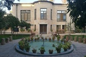 فضای داخلی اقامتگاه بوم گردی خانه باغ ایرانی شیراز