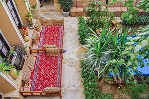 حیاط اقامتگاه بوم گردی خانه خشتی یزد حیاط اقامتگاه بوم گردی خانه خشتی یزد