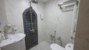 اقامتگاه سنتی والاد شیراز سرويس بهداشتي و حمام
