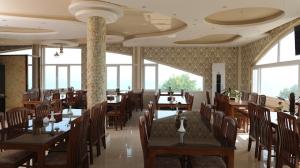 هتل آرکا بندر انزلی رستوران