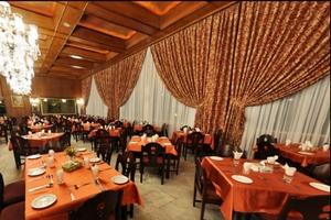 رستوران هتل آسیا مشهد