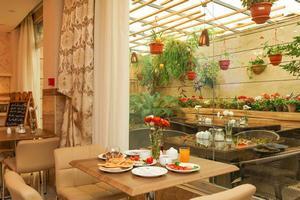 رستوران هتل آفتاب اصفهان